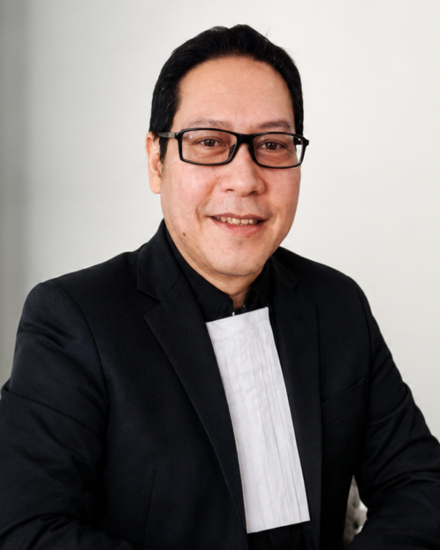 Dr. Ichwan Anggawirya, S.Sn., S.H., M.H